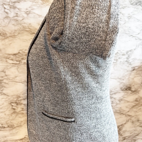 Skies Are Blue Gray Blazer with Black Edge Detailing - Picture 7 of 9